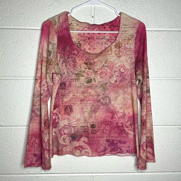 < Y2K Pink Bell Sleeve Embellished Graphic Top > - Picture 2 of 3